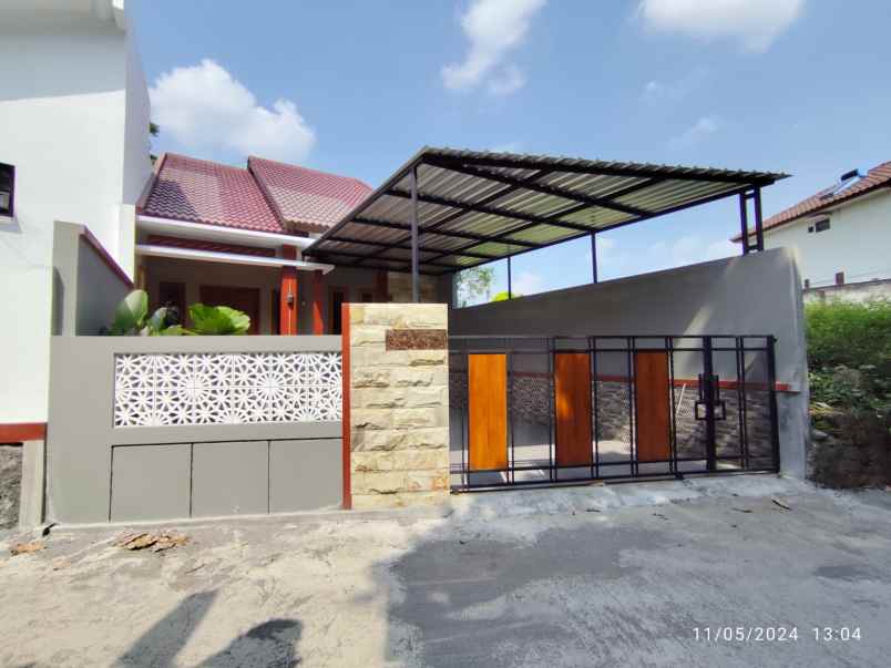 dijual rumah maguwoharjo