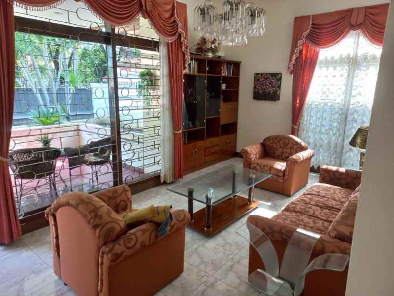 dijual rumah manunggal kebonsari surabaya