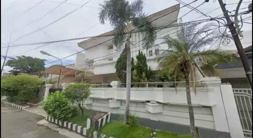 dijual rumah manyar kertoarjo