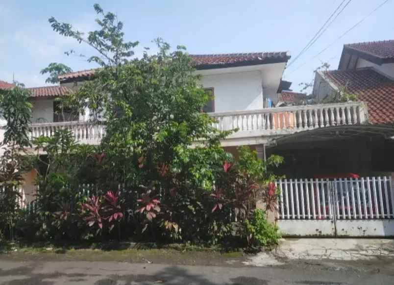 dijual rumah margahayu raya