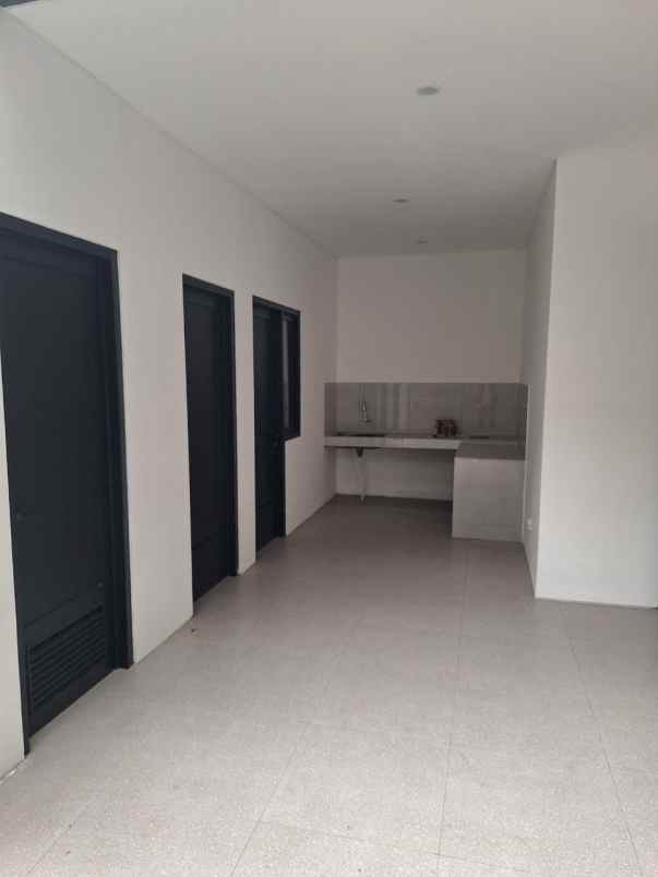 dijual rumah mekarwangi