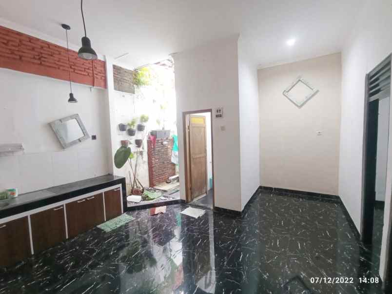 dijual rumah minomartani condong catur