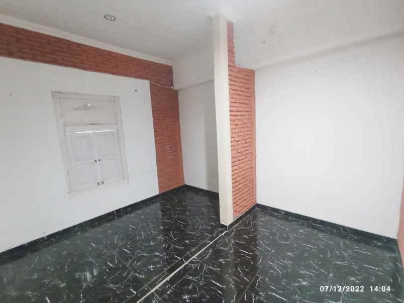 dijual rumah minomartani condong catur