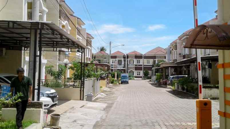 dijual rumah modern regency celentang palembang