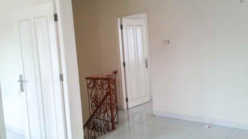 dijual rumah modern regency celentang palembang