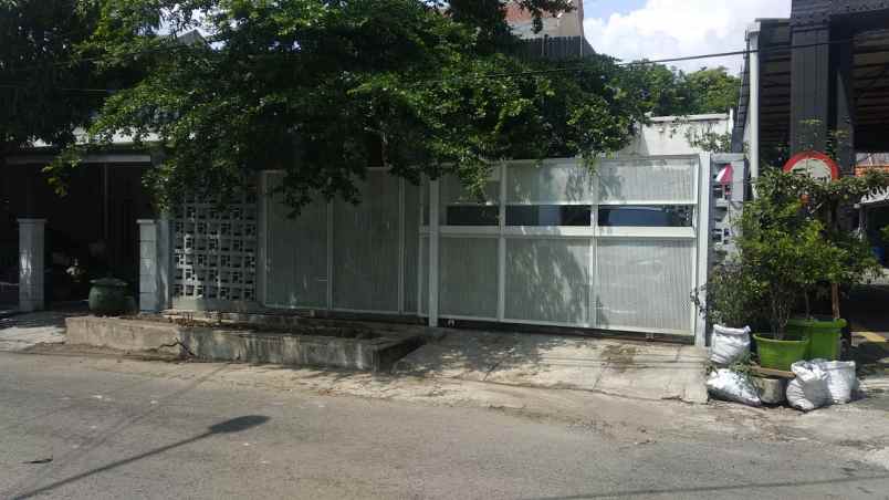 dijual rumah ngagel wasana