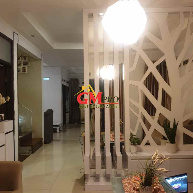 dijual rumah nyaman di ciateul kota bandung