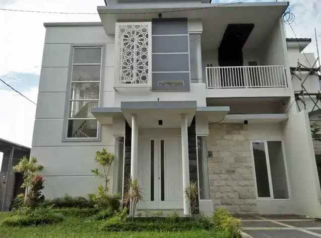 dijual rumah oro oro ombo