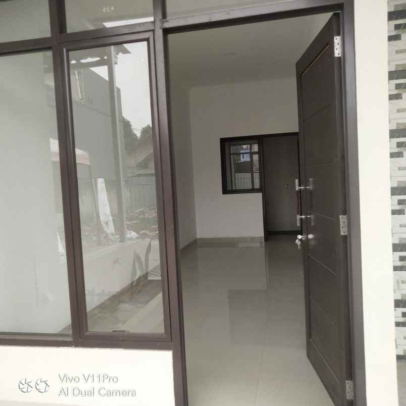 dijual rumah pakujaya