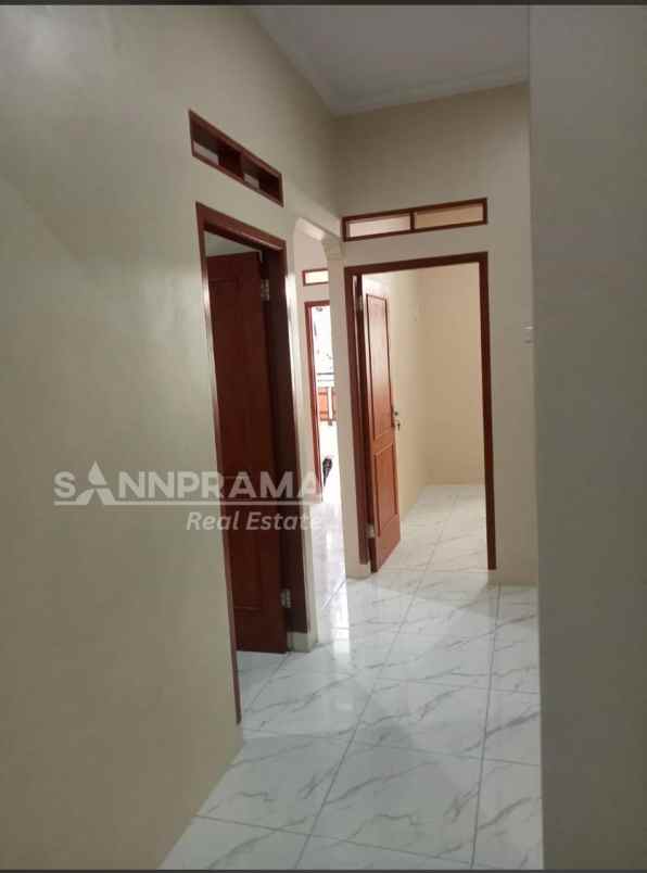 dijual rumah pancoran mas