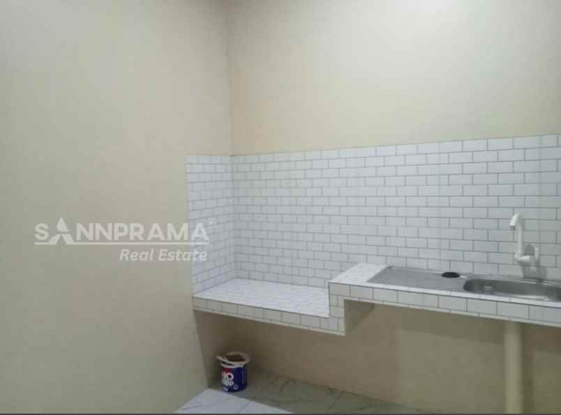 dijual rumah pancoran mas