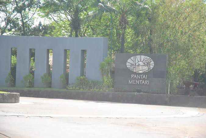 dijual rumah pantai mentari