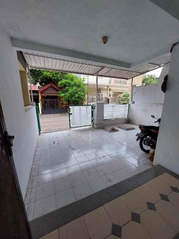 dijual rumah pantai mentari