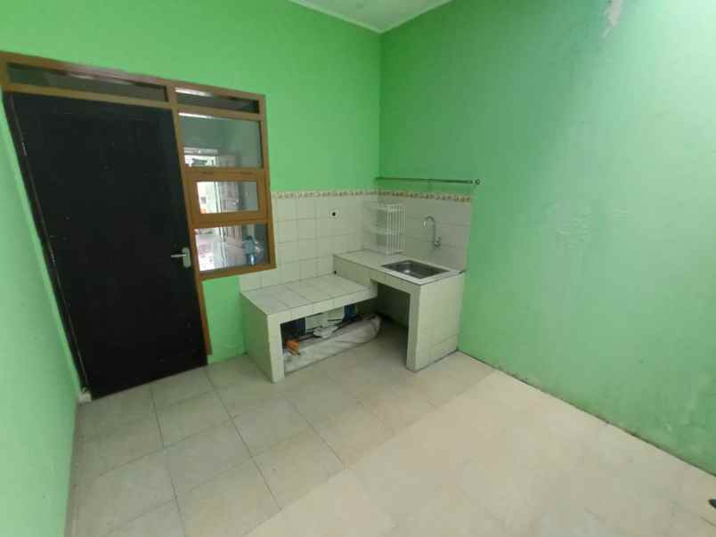 dijual rumah permana