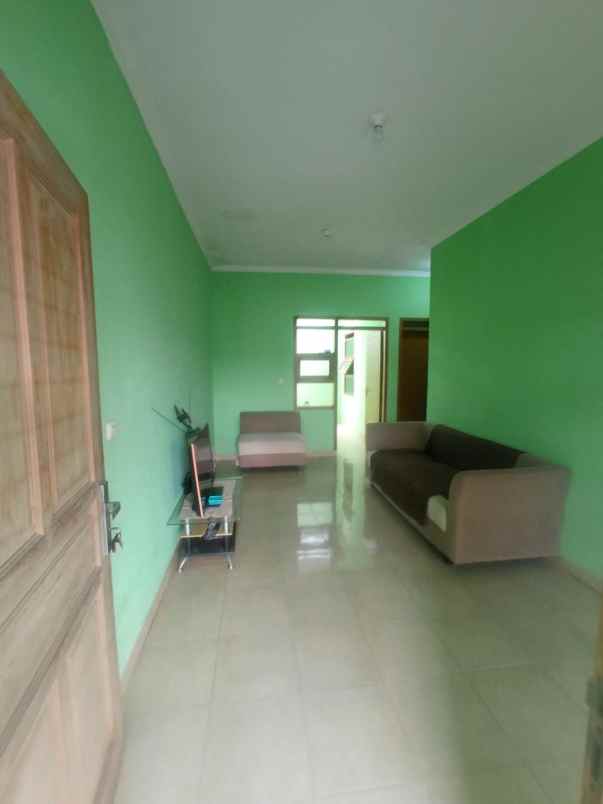 dijual rumah permana