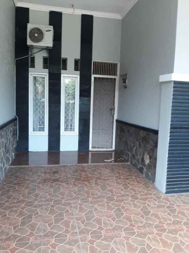 dijual rumah perumahan griya bintara