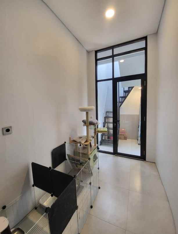 dijual rumah perumahan neo permata