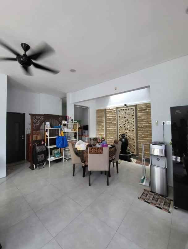 dijual rumah perumahan neo permata