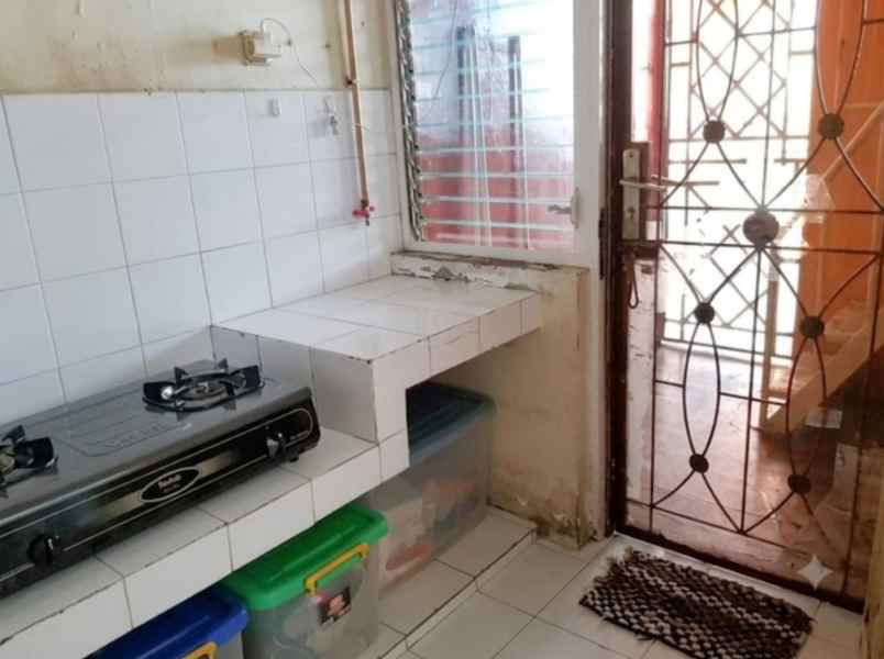dijual rumah perumahan taman modern