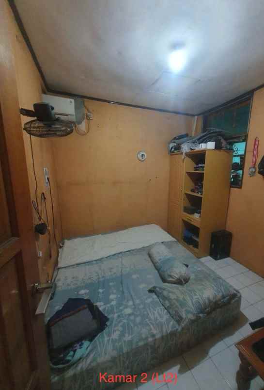 dijual rumah perumnas klender malaka