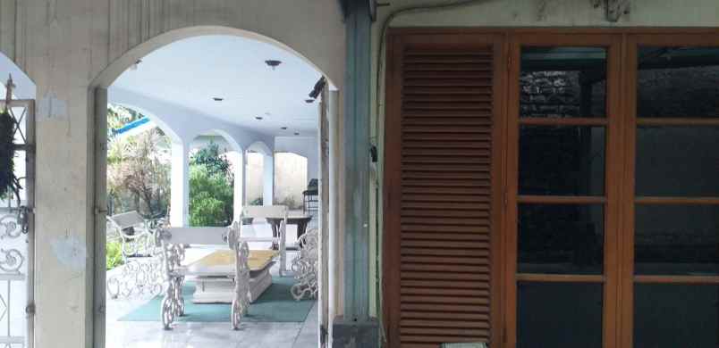 dijual rumah petukangan selatan