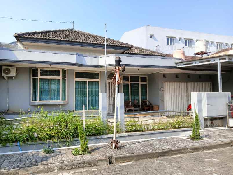 dijual rumah puri anjasmoro