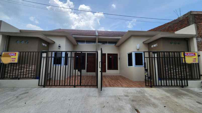 dijual rumah puri anjasmoro