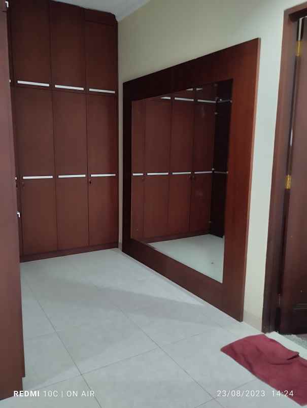 dijual rumah puri wira bhakti citra