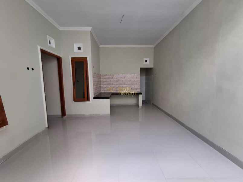 dijual rumah purwomartani kalasan