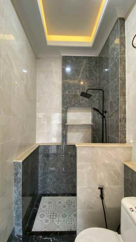 dijual rumah raden saleh