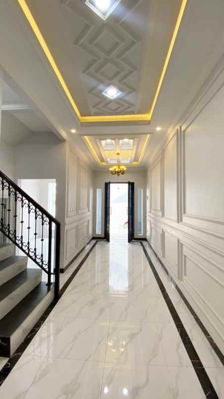 dijual rumah raden saleh