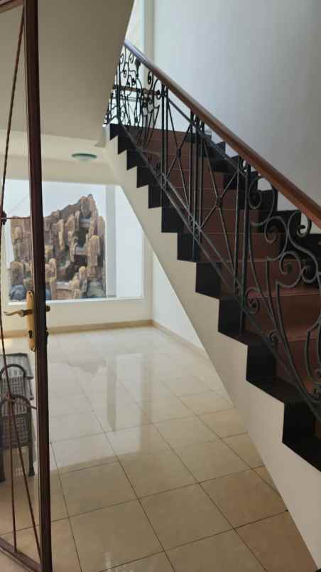 dijual rumah rumah villa gading indah