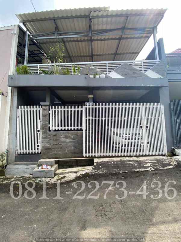 dijual rumah sariwangi