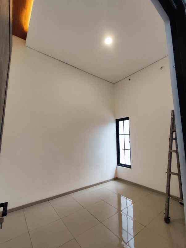 dijual rumah sendangmulyo