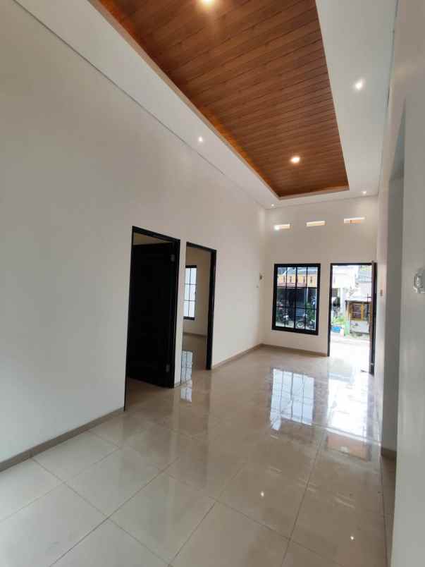 dijual rumah sendangmulyo