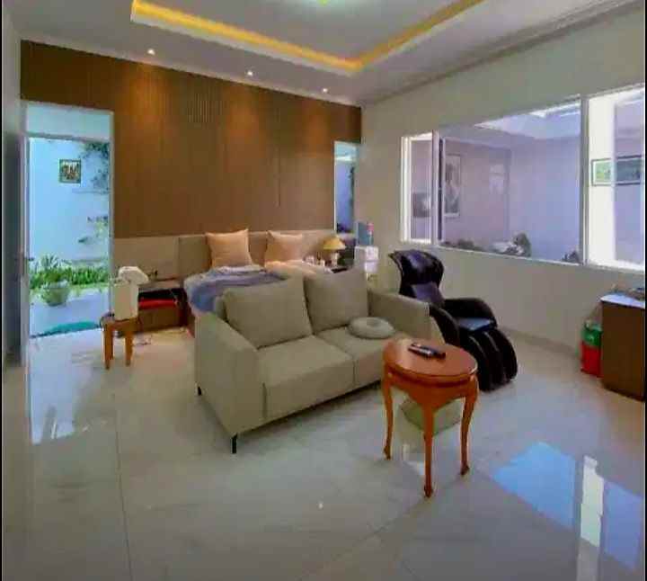 dijual rumah sersan bajuri