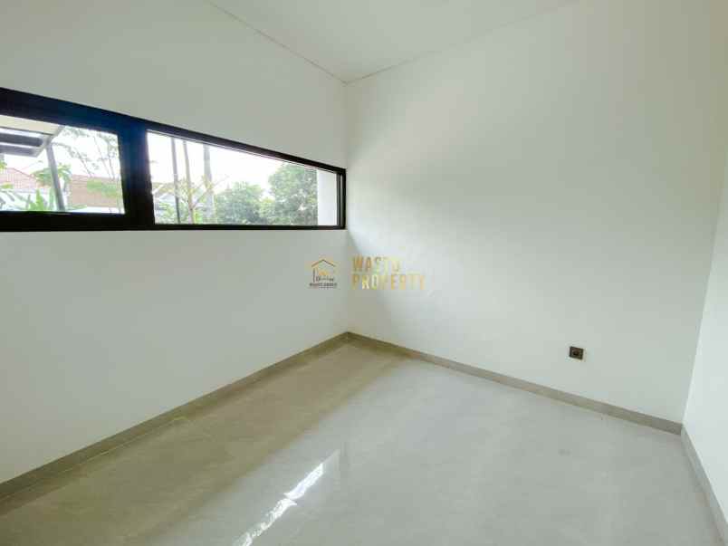 dijual rumah siap huni cantik desain modern di kalasan