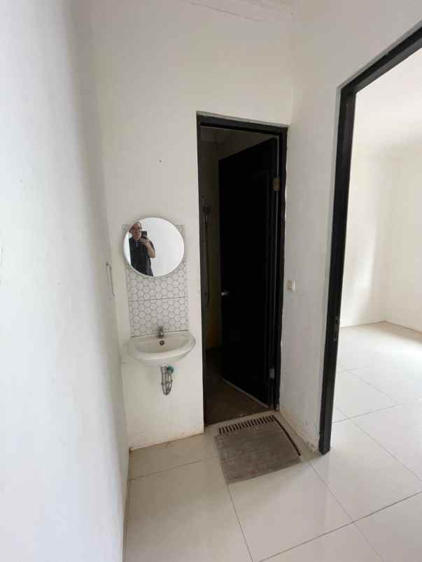 dijual rumah siap huni di ciputat
