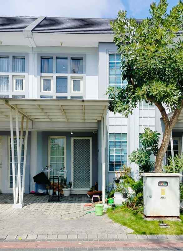 dijual rumah siap huni di grand pakuwon surabaya