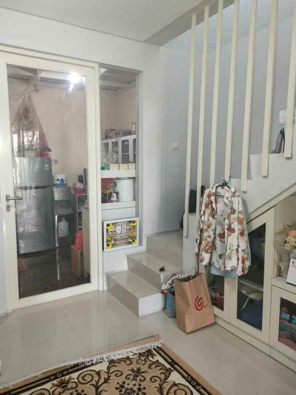 dijual rumah siap huni di grand pakuwon surabaya