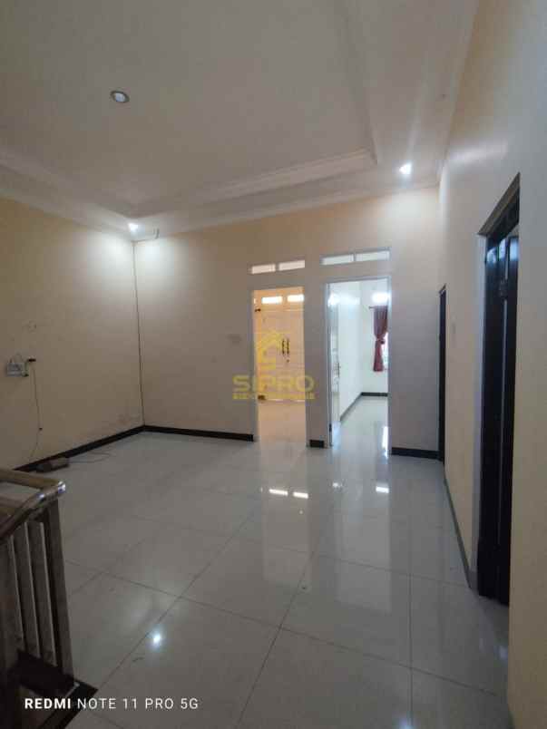 dijual rumah sip530