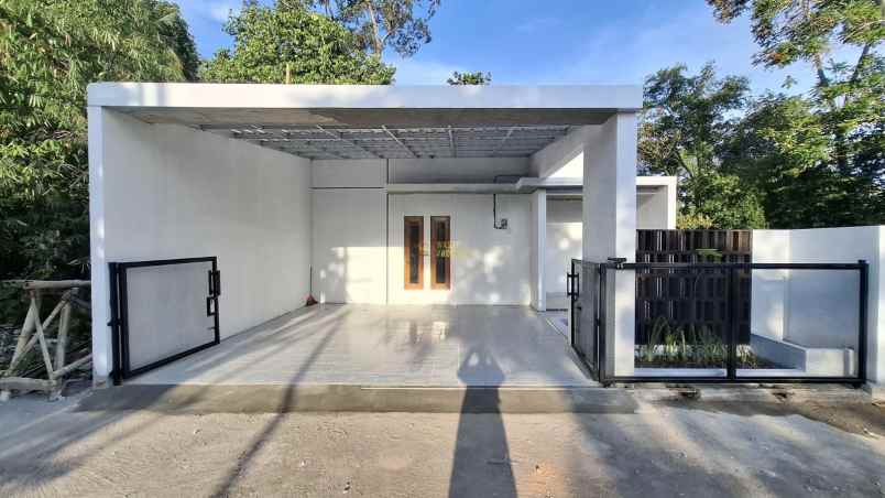 dijual rumah sukoharjo kec ngaglik kab