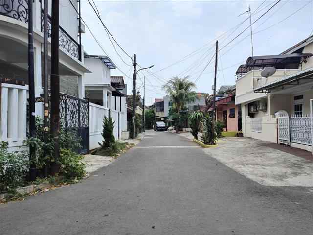 dijual rumah taman buaran duren sawit