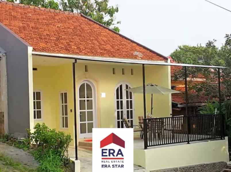 dijual rumah taman legian sentul