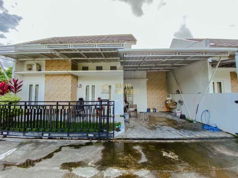 dijual rumah tamanmartani kec kalasan