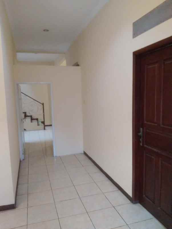 dijual rumah tingkat 2 jalan tebet barat dalam