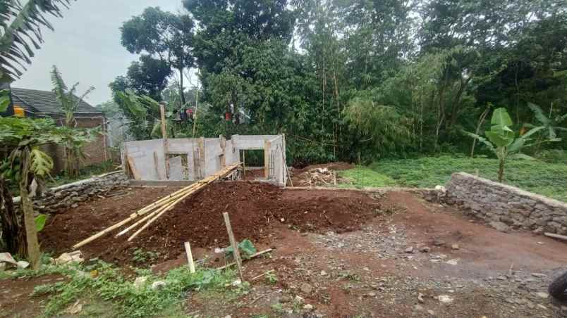 dijual tanah komplek pln ciguruwik