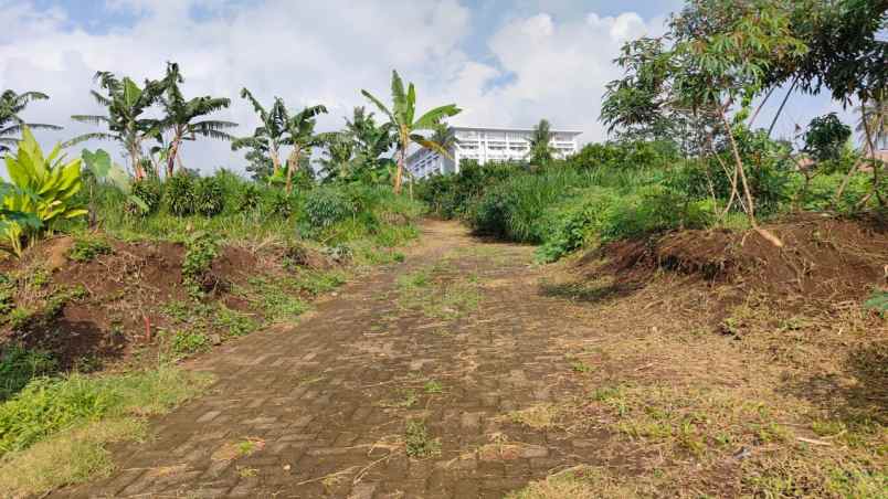 dijual tanah precet sumbersekar