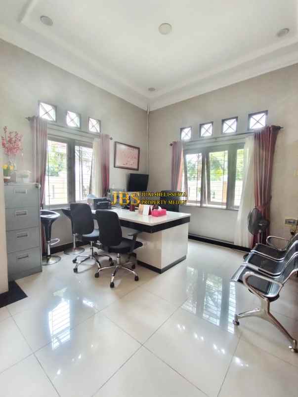 dijual villa komplek cemara asri jalan