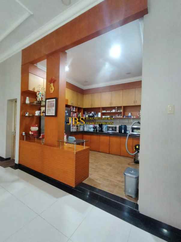 dijual villa komplek cemara asri jalan